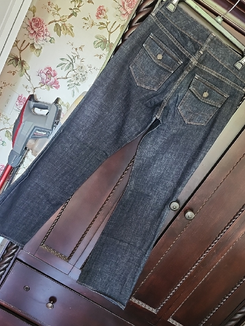 GAP Women's Straight-Leg Jeans in Dark Indigo - Picture 5 of 10